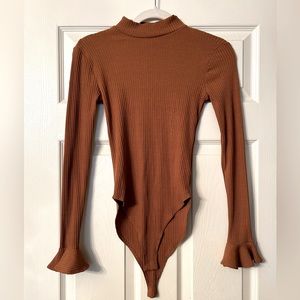 Nwot Forever 21 ribbed brown bodysuit mock neck small S